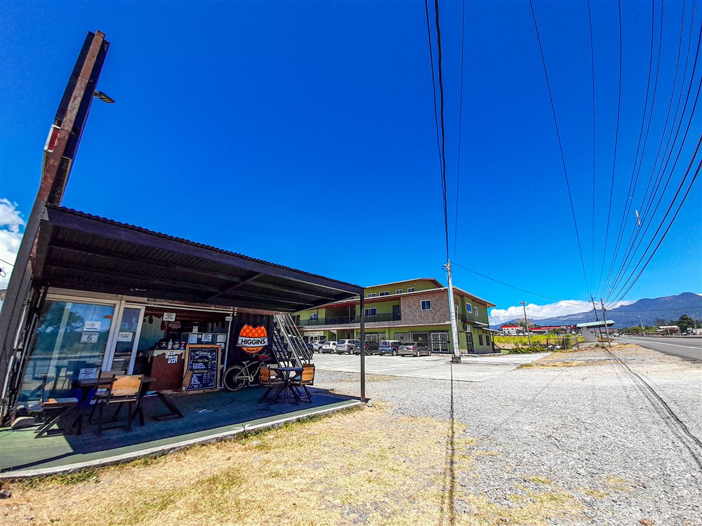 Established Commercial Building For Sale on the David-Boquete Highway in Alto Boquete, 10 Minutes to Downtown photo 5