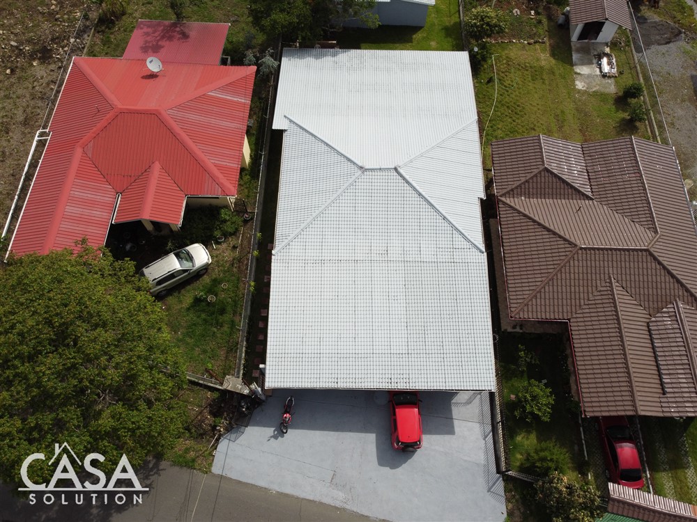 off market Leased PRICE REDUCTION! Property with 7 Individual Rentals in Volcancito, Boquete - Turnkey Furnishings Included - Generate Rental Income! photo 2