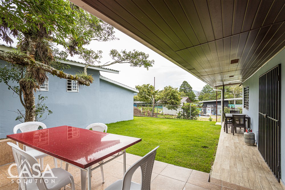 off market Leased PRICE REDUCTION! Property with 7 Individual Rentals in Volcancito, Boquete - Turnkey Furnishings Included - Generate Rental Income! photo 5