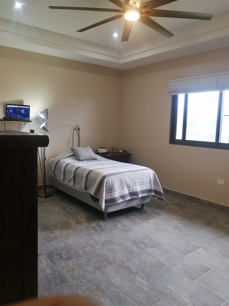 Sold by Casa Solution - High-Quality Modern House with Excellent Mountain Views in Volcancito, Boquete - Fully Furnished photo 10