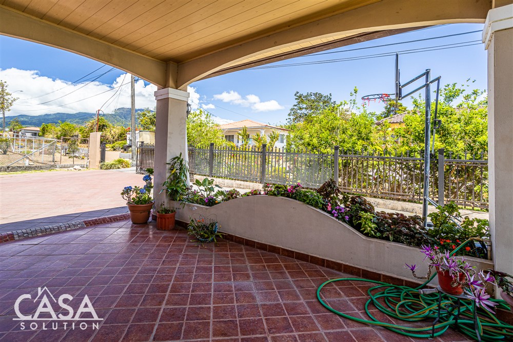 Widthrawn - Conveniently Located Lovely & Picturesque House for Sale in Alto Boquete, Chiriqui photo 5