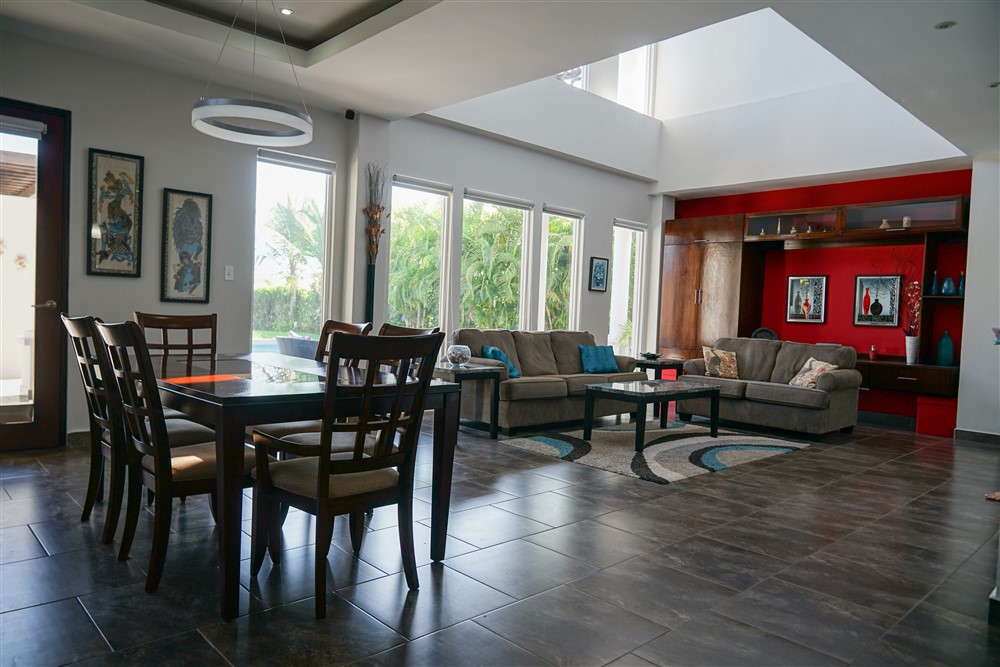 Modern & Beautiful Beachfront House with Swimming Pool for Sale in Las Olas, La Barqueta, Chiriqui - Furnishings Included photo 11