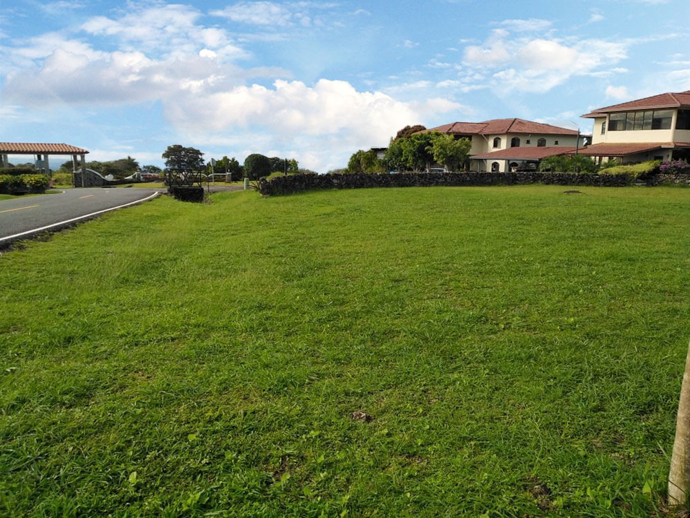 Withdrawn - Prime Gated Community Residential Development Lot for Sale in Hacienda Los Molinos, Boquete, Panama photo 4