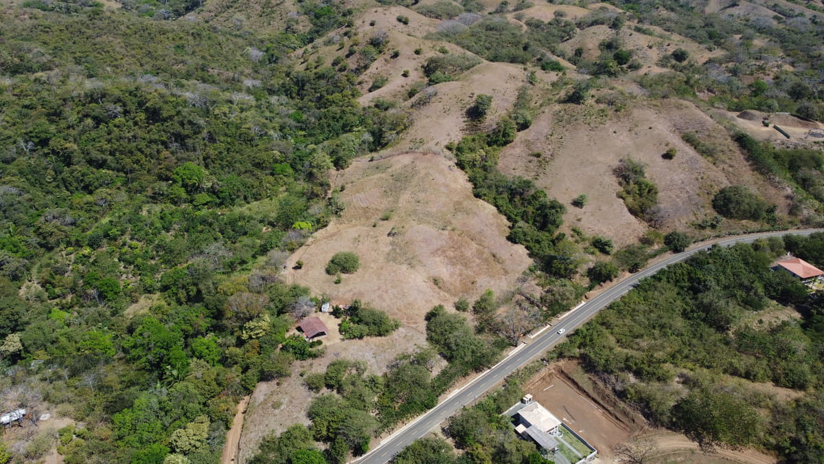 sold by owner - Prime Property For Sale in Playa Venao on Main Road with Impressive Ocean Views – Huge Development Opportunity photo 3