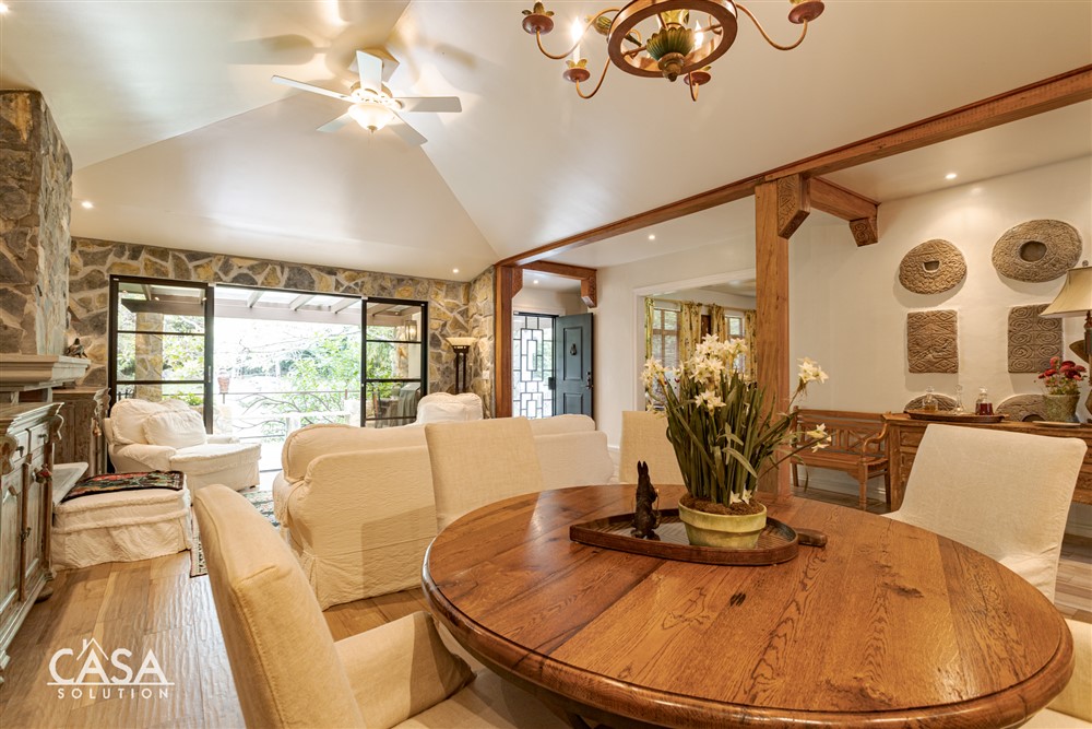 Featured in the New York Times in November 2020: Charming Home for Sale in Panamonte Estates, Downtown, Boquete, Panama – Casa con Encanto en Venta en Panamonte Estates, Centro de Boquete, Panamá photo 12