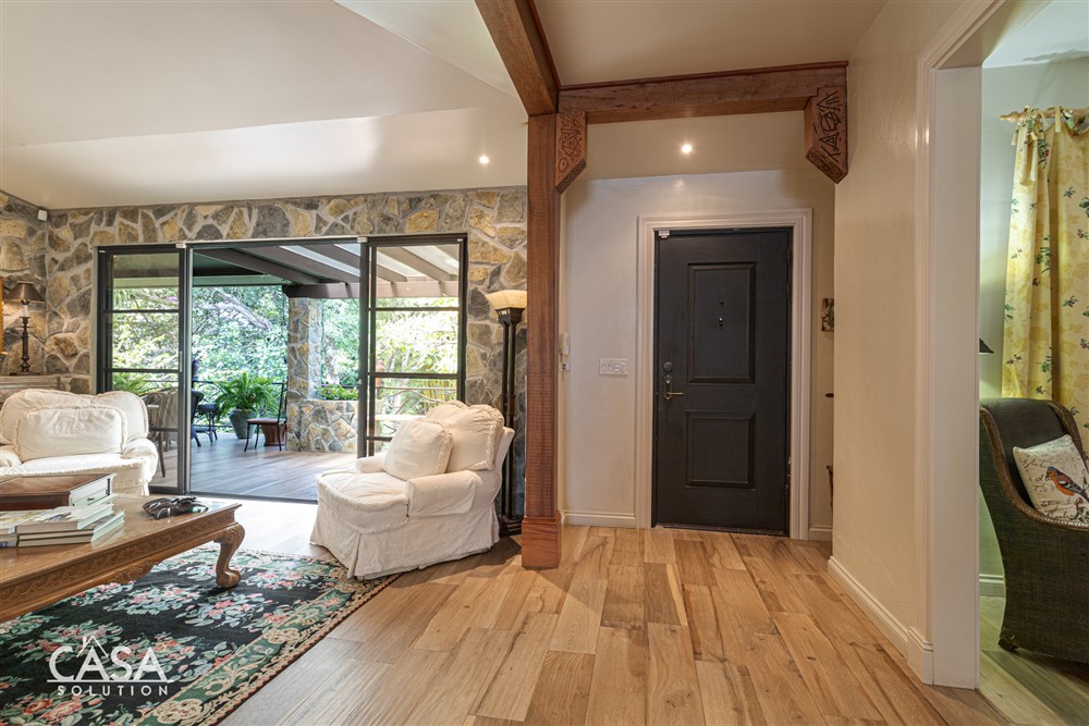 Featured in the New York Times in November 2020: Charming Home for Sale in Panamonte Estates, Downtown, Boquete, Panama – Casa con Encanto en Venta en Panamonte Estates, Centro de Boquete, Panamá photo 8