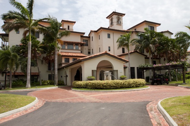 Sold Panama Beach Resort Condominium in Fabulous Buenaventura - Furnished photo 8