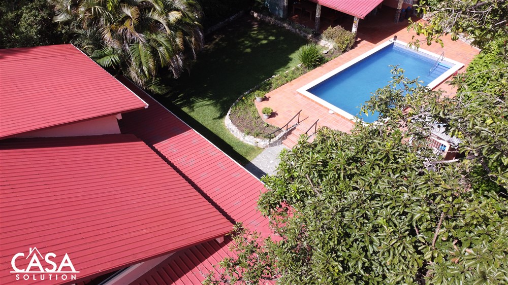 Sold by Casa Solution! FABULOUS ESTATE HOME PLUS RANCHO FOR SALE RIGHT IN DOWNTOWN BOQUETE, CHIRIQUÍ! GREAT POTENTIAL FOR A B&B photo 6