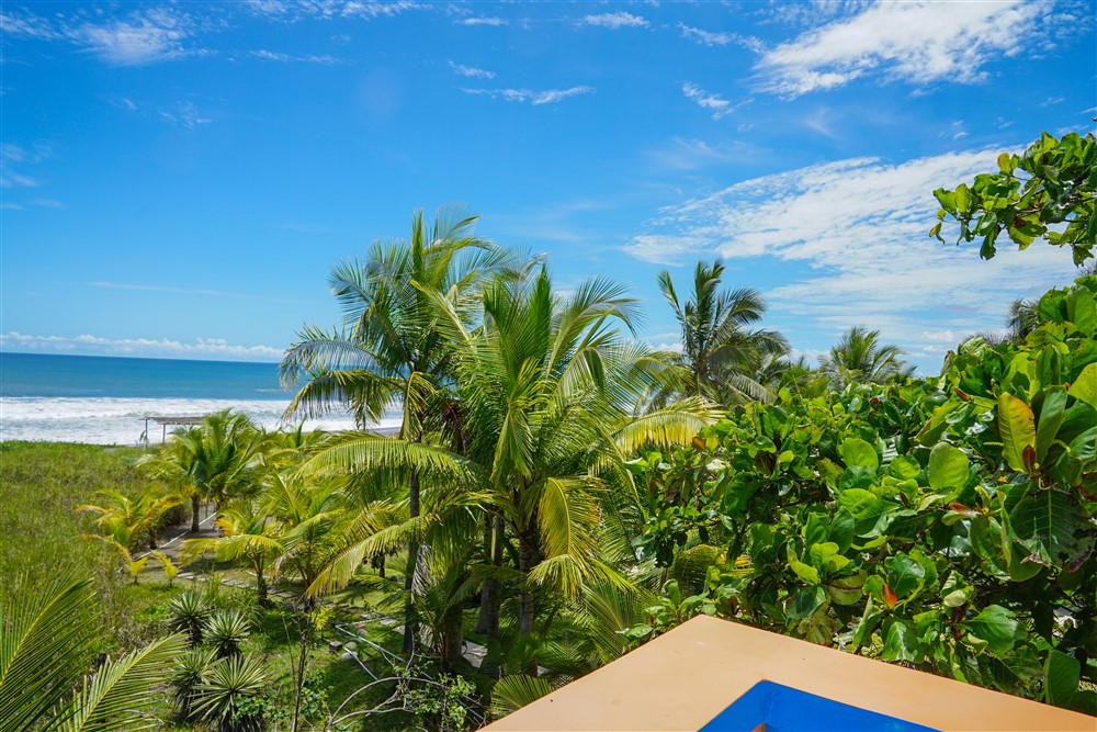 Sold by Casa Solution - Price Reduction! Super House Right on the Beach with 360 Degrees View Roof Top Terrace for Sale in Las Olas Resort Community photo 5