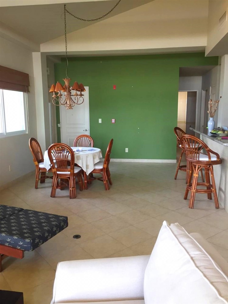 Under Contract - Great Price! Penthouse Condo in Las Olas Resort Condominiums. Panama - Furnishings included. photo 8