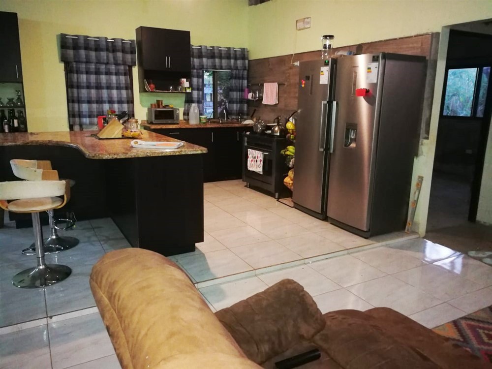 off market - Very Nice House for Sale with Nearly 4 Acres of Beautiful Land in Dolega Near David Panama and Boquete photo 2