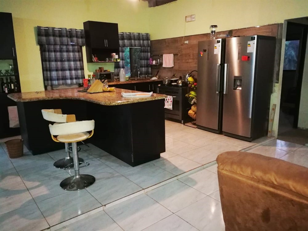 off market - Very Nice House for Sale with Nearly 4 Acres of Beautiful Land in Dolega Near David Panama and Boquete photo 5