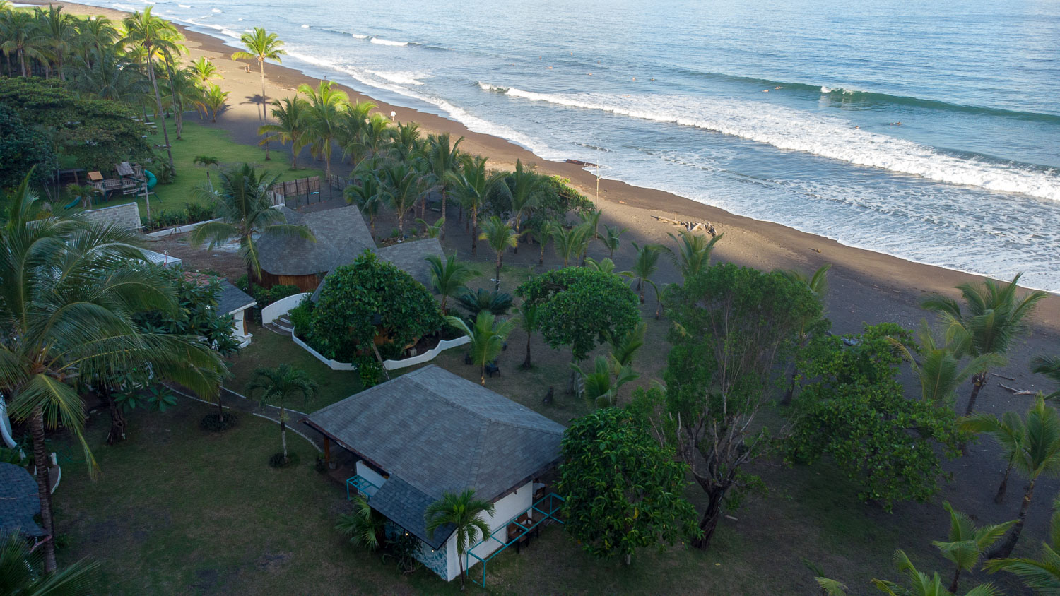 Beachfront Hotel For Sale In Cambutal, Los Santos Province – Right At The Surf! photo 7