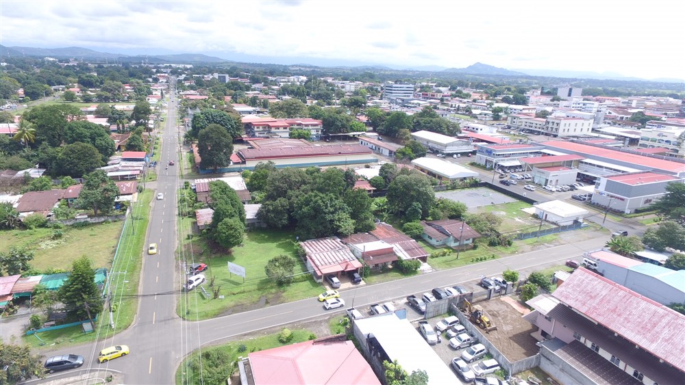 Sold by Owner - Commercial Property for Sale Across the Street from Hospital Chiriqui photo 5