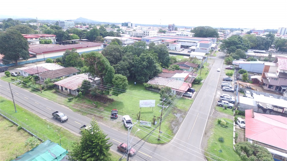 Sold by Owner - Commercial Property for Sale Across the Street from Hospital Chiriqui photo 9