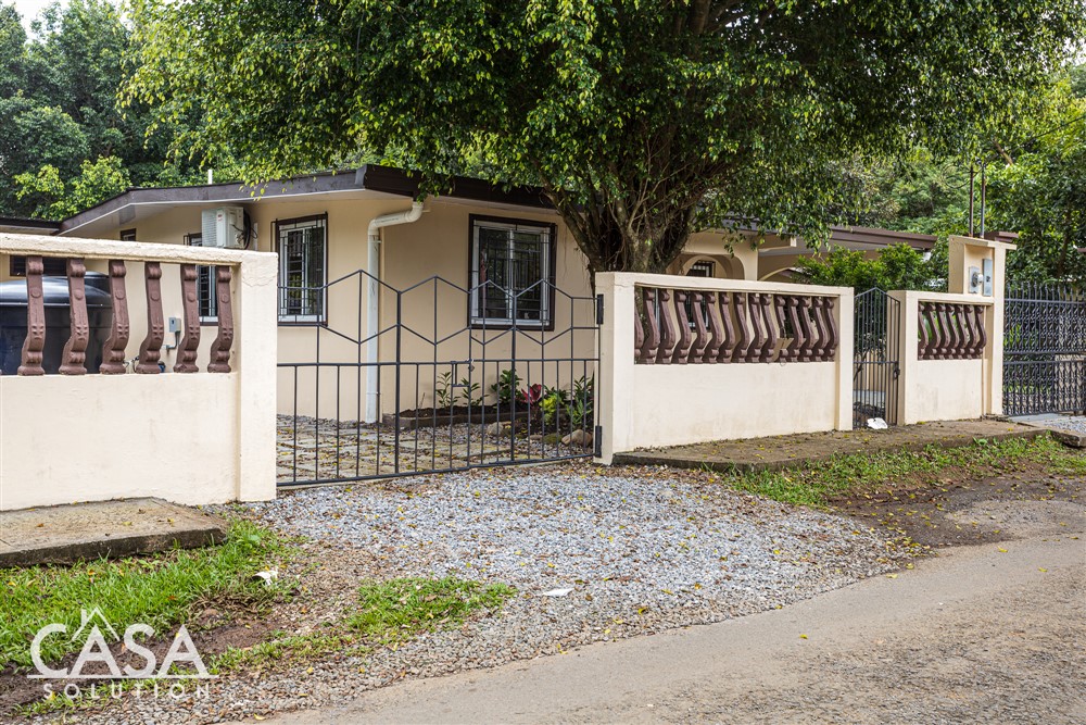 Sold by Casa Solution - Casual Elegance in Your Private Tropical Paradise for Sale in Dolega, Chiriquí - Owner Financing Available photo 4