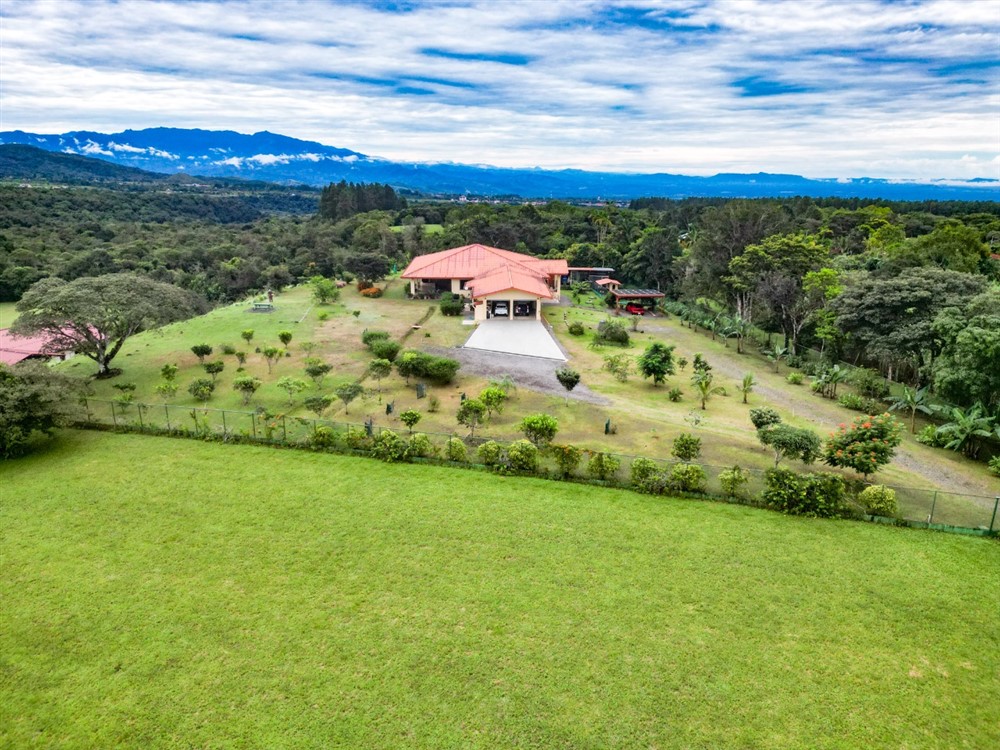 Off Market by Owner - $25,000 Price Reduction! Outstanding, Flat Building Site with Volcan Baru Views for Sale in Eden, Potrerillos, Chiriqui photo 3