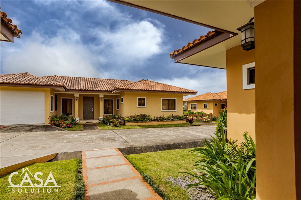 Sold by Casa Solution! Great Deal - Beautiful House for Sale or Rent in Boquete Country Club, a Prime Gated Community photo 3