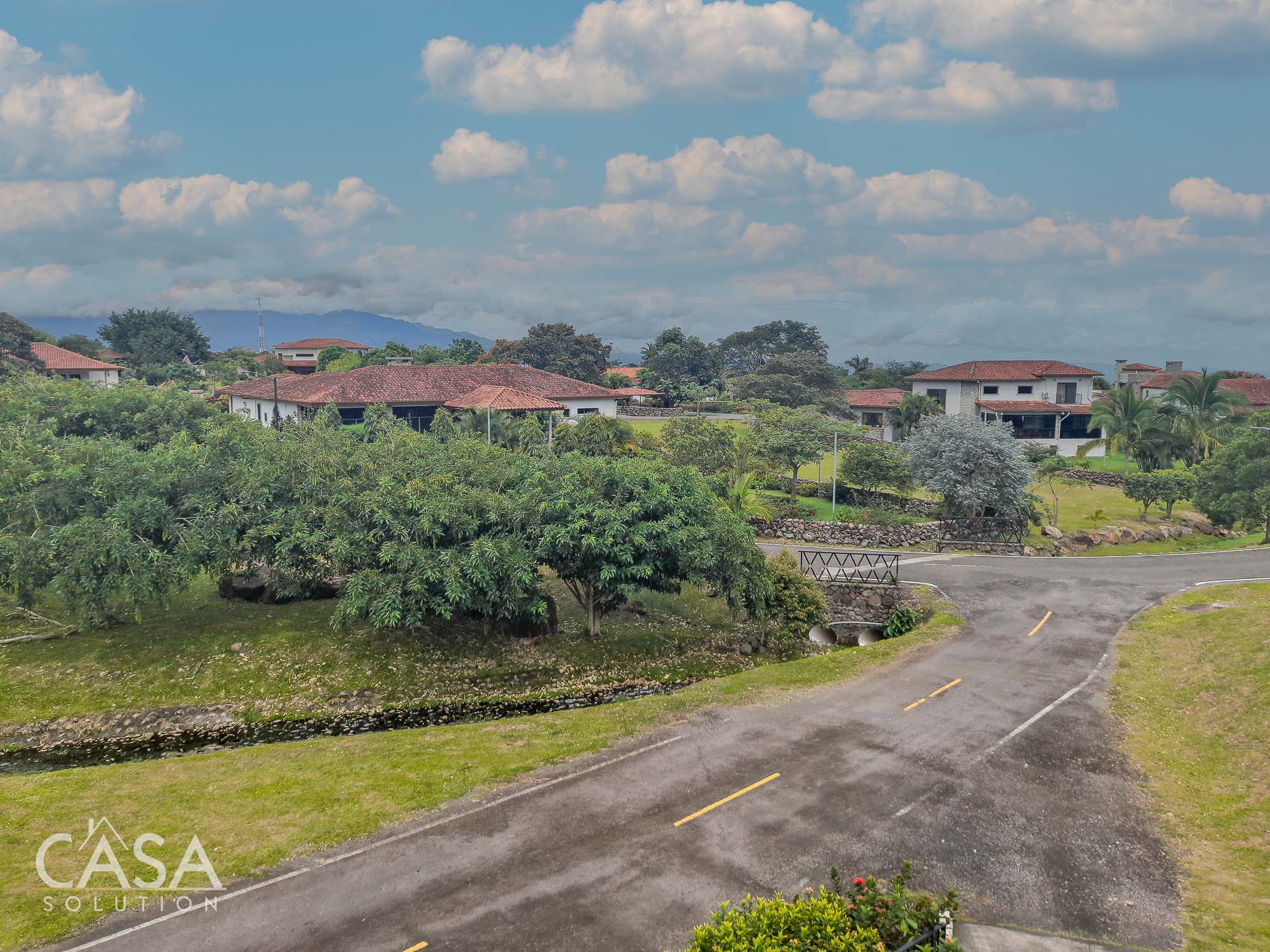 Sold by Casa Solution!!  Canyon View Condominium For Sale in Hacienda Los Molinos, Boquete. Fully Furnished photo 9