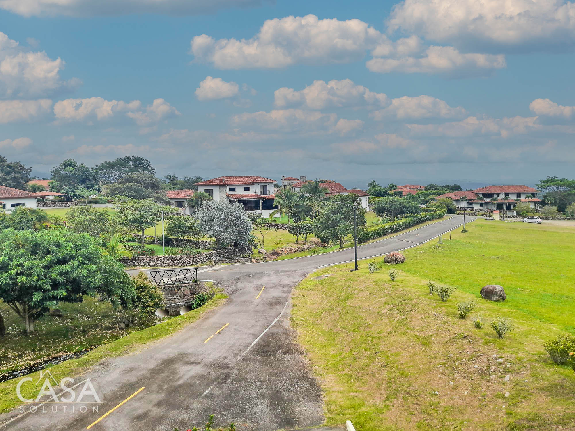 Sold by Casa Solution!!  Canyon View Condominium For Sale in Hacienda Los Molinos, Boquete. Fully Furnished photo 10