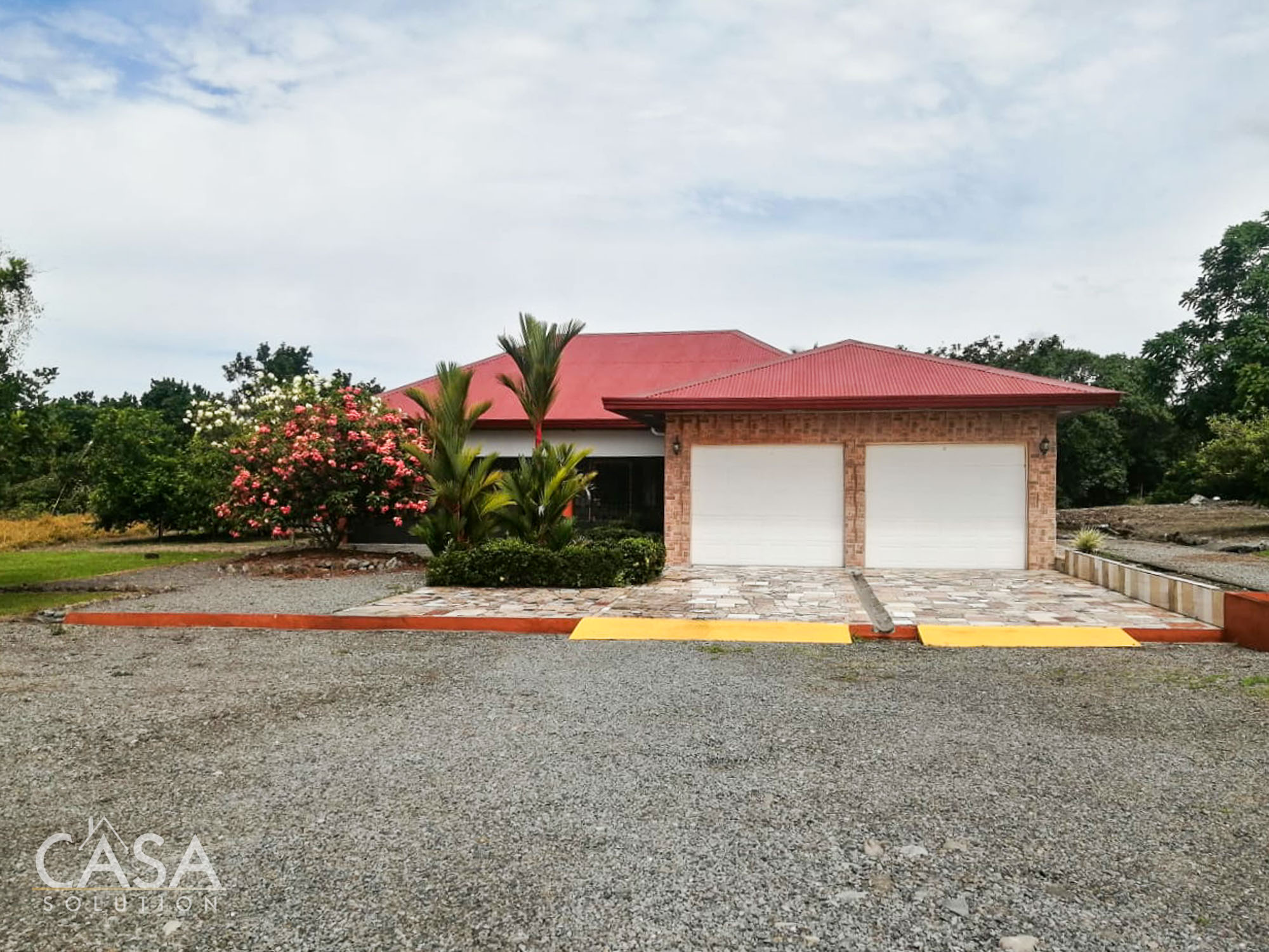 Withdrawn - Spacious Lot & Charming House with Fruit Trees and Chicken Coop for Sale in Boqueron, Chiriqui, Panama photo 4