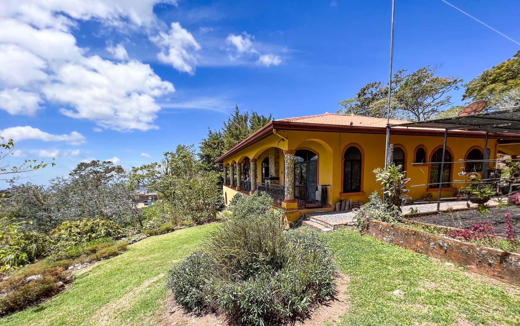 Price Reduction! Boquete View Home for Sale, A Boquete Mountain Bliss Retreat on 2.5 Acres in Jaramillo, Boquete, Chiriqui photo 3