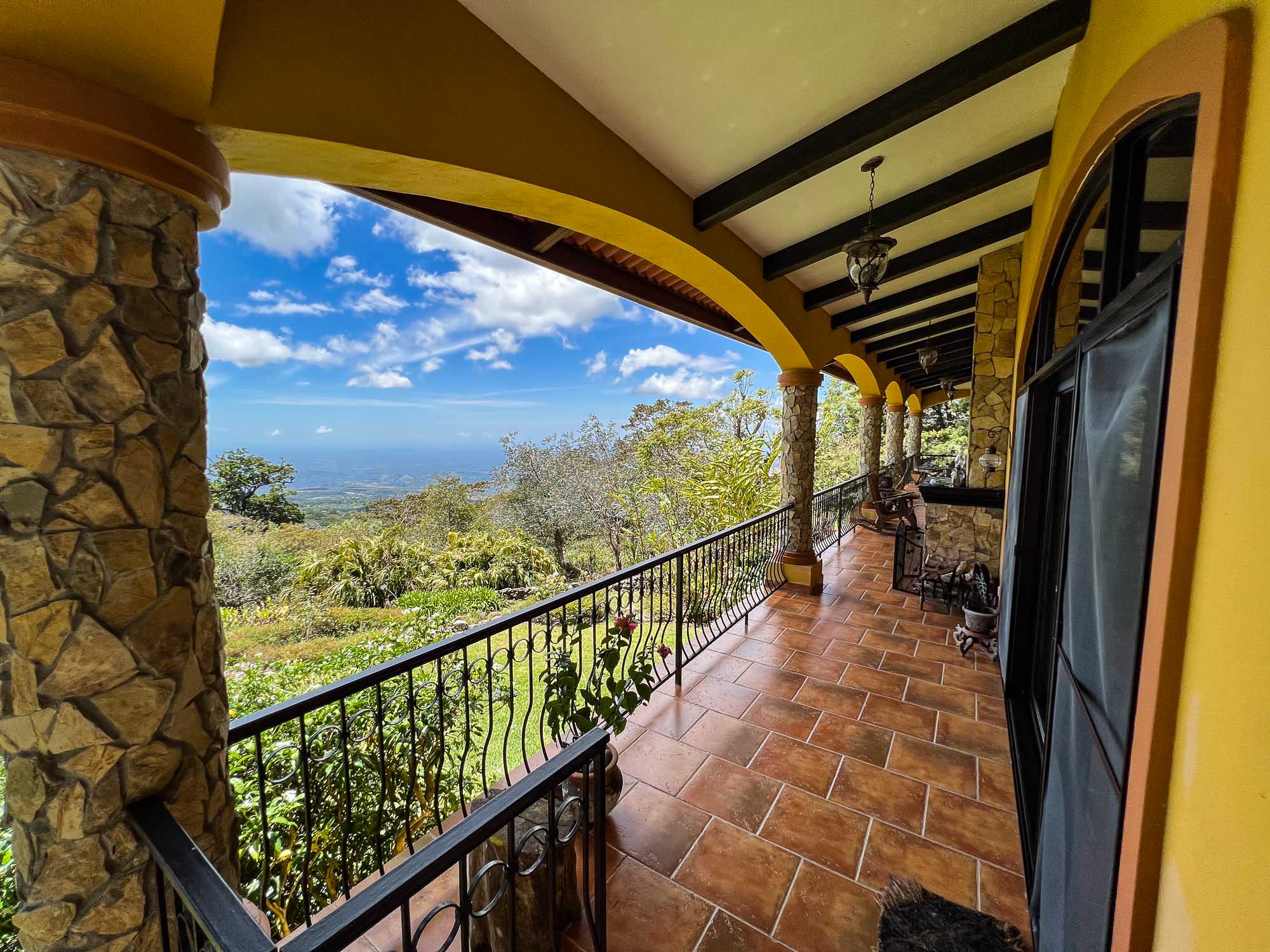 Price Reduction! Boquete View Home for Sale, A Boquete Mountain Bliss Retreat on 2.5 Acres in Jaramillo, Boquete, Chiriqui photo 5