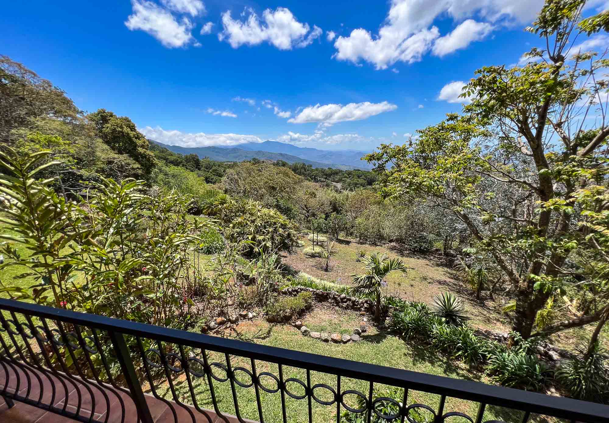 Price Reduction! Boquete View Home for Sale, A Boquete Mountain Bliss Retreat on 2.5 Acres in Jaramillo, Boquete, Chiriqui photo 8