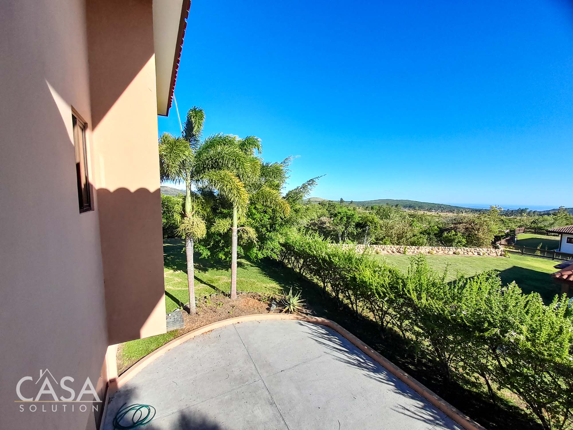 Spectacular Home for sale in Boquete Country Club with stunning views of Volcan Barú & Chiriqui mountains - Turnkey Included - New Listing photo 4