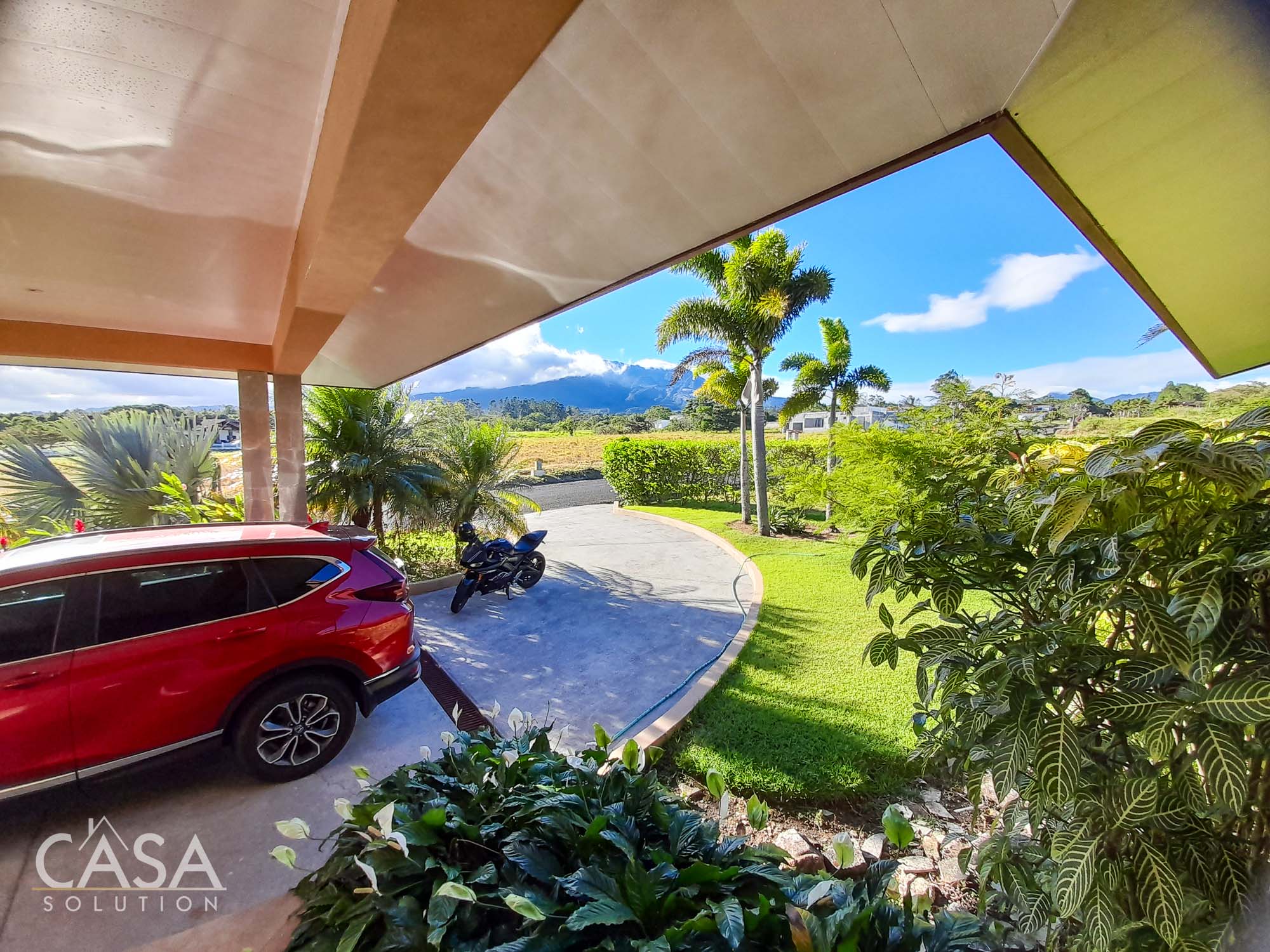 Spectacular Home for sale in Boquete Country Club with stunning views of Volcan Barú & Chiriqui mountains - Turnkey Included - New Listing photo 7
