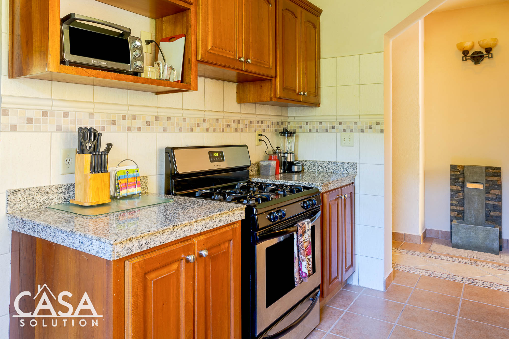 Price Reduction! Beautiful Fully Furnished House for Sale in Alto Lino, Boquete, Chiriqui. Meticulously Crafted Home with Mountain Views, Outdoor Oasis, Versatile Living Spaces, and Convenient Amenities photo 2