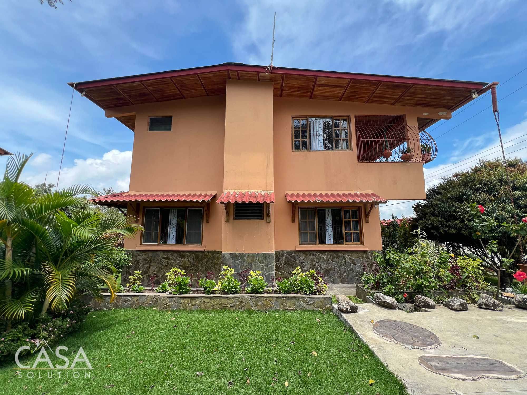 Price Reduction!! Spacious Home for Sale in Volcancito, Santa Lucia, Boquete, Chiriqui. Fully furnished, abundant natural light photo 2