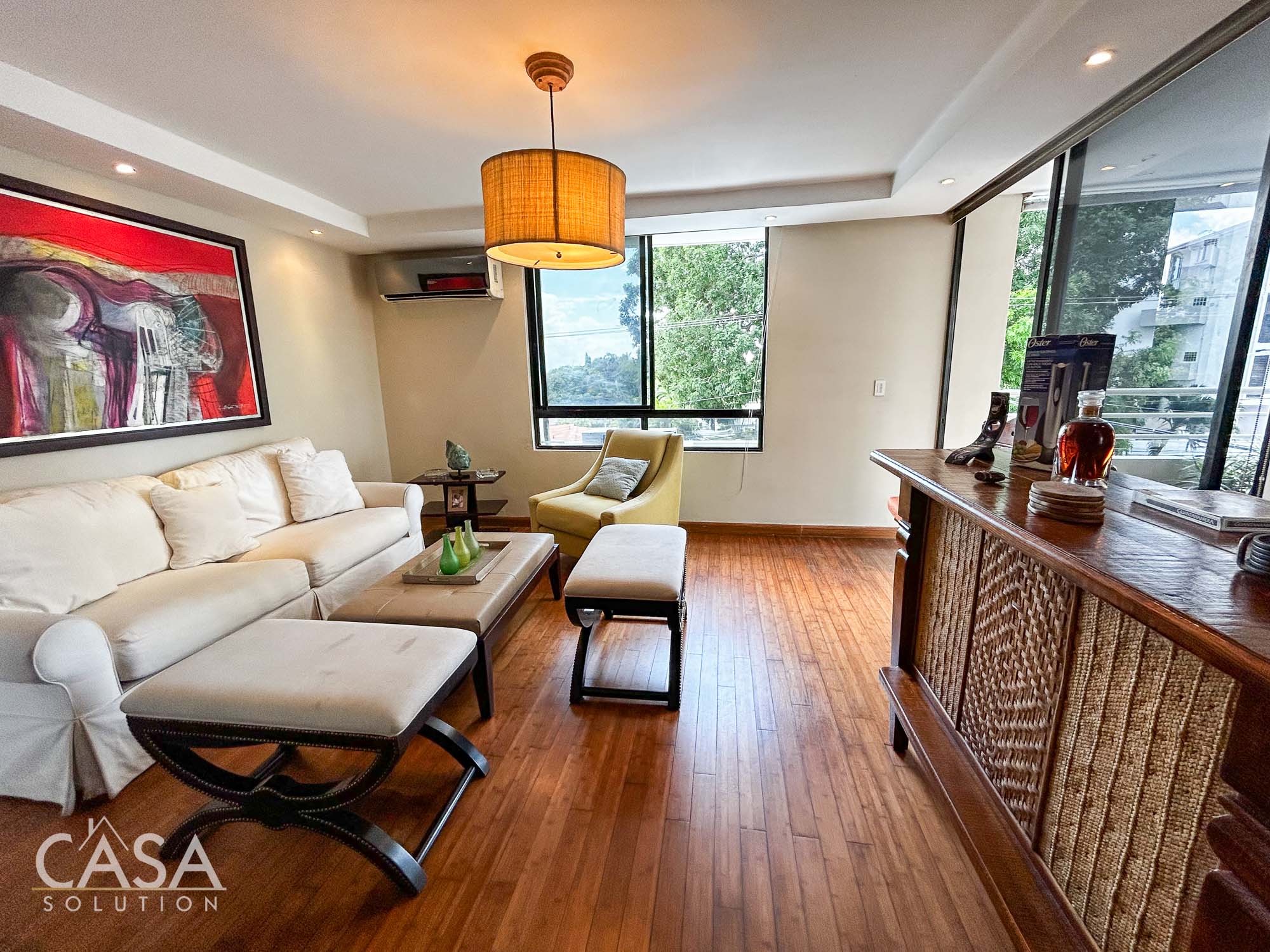 Sold by Owner! 3-Bed apartment for Sale in Coco del Mar, San Francisco. Centrally located, with city views, bamboo floors, and 2 parking spaces. photo 3