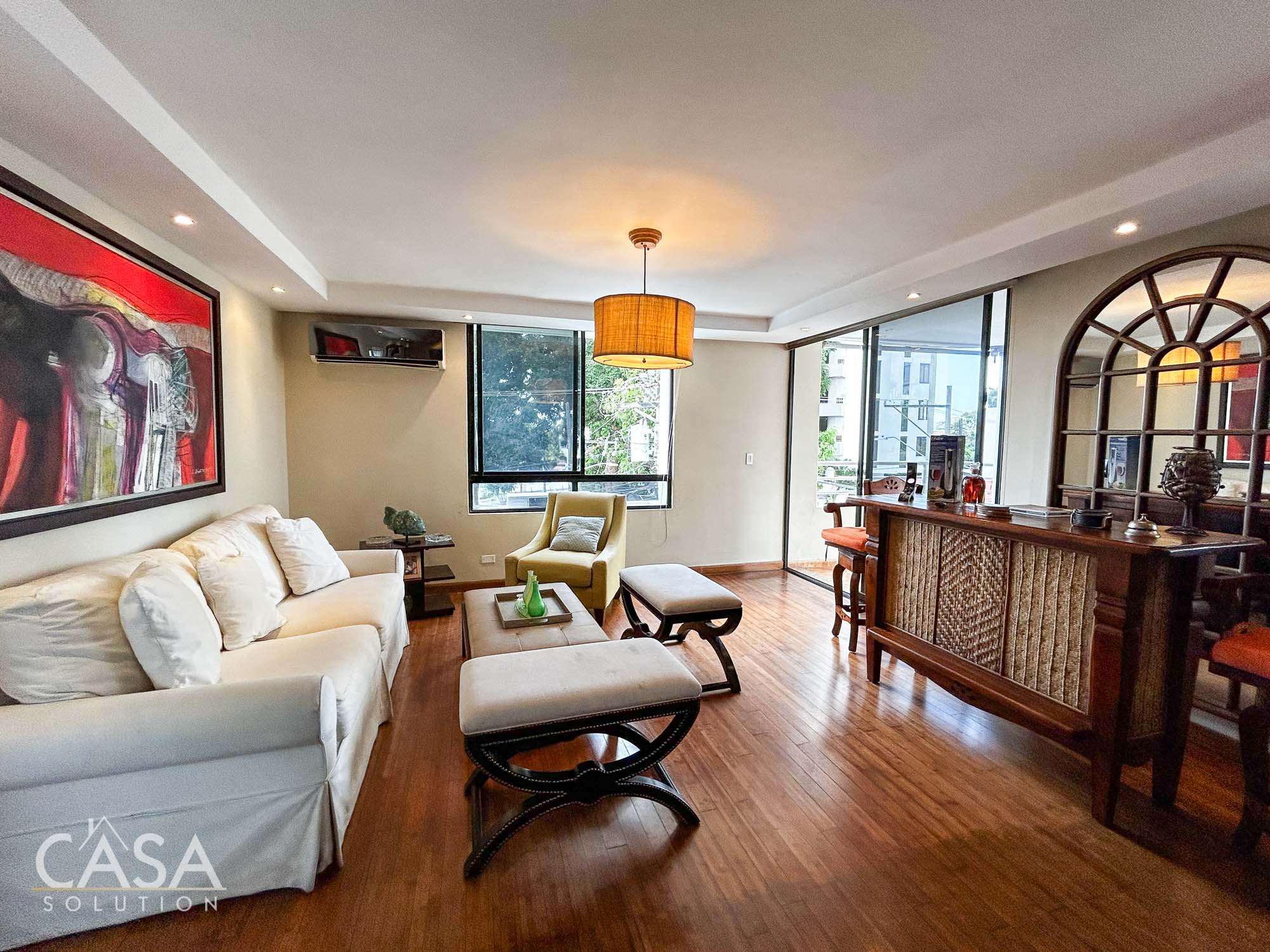 Sold by Owner! 3-Bed apartment for Sale in Coco del Mar, San Francisco. Centrally located, with city views, bamboo floors, and 2 parking spaces. photo 8