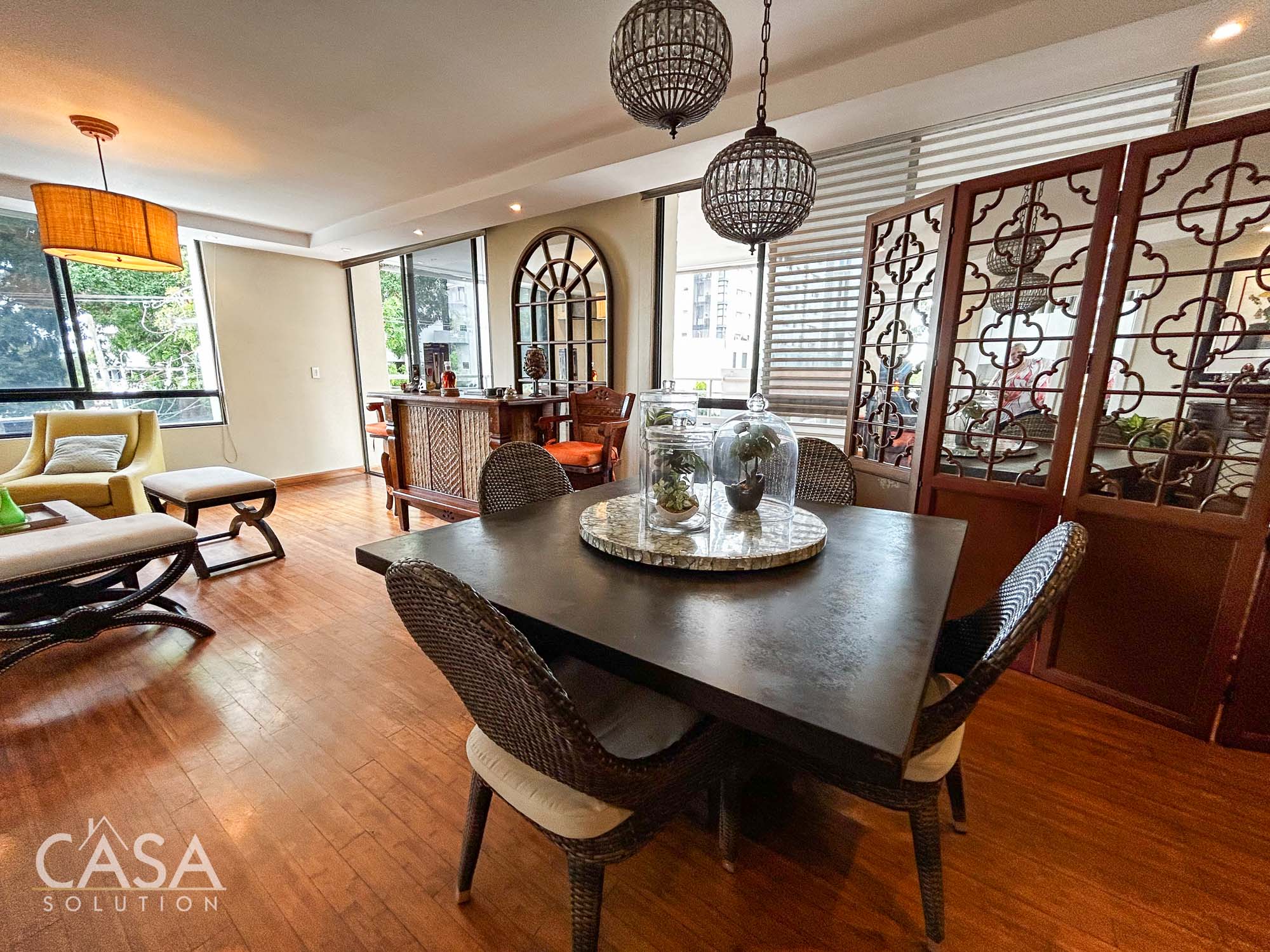 Sold by Owner! 3-Bed apartment for Sale in Coco del Mar, San Francisco. Centrally located, with city views, bamboo floors, and 2 parking spaces. photo 12