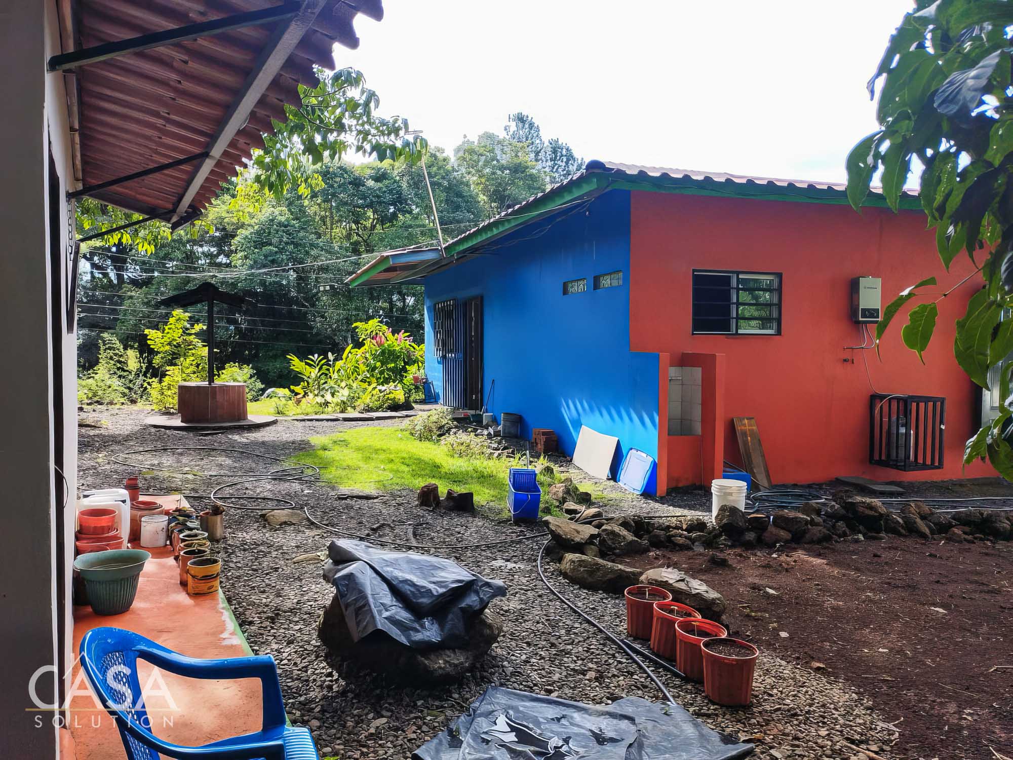Withdrawn - Two homes on 8,504m² for sale in Potrerillos, Dolega Chiriqui, featuring fruit trees, irrigation, and a 2011 Toyota Rav4.
