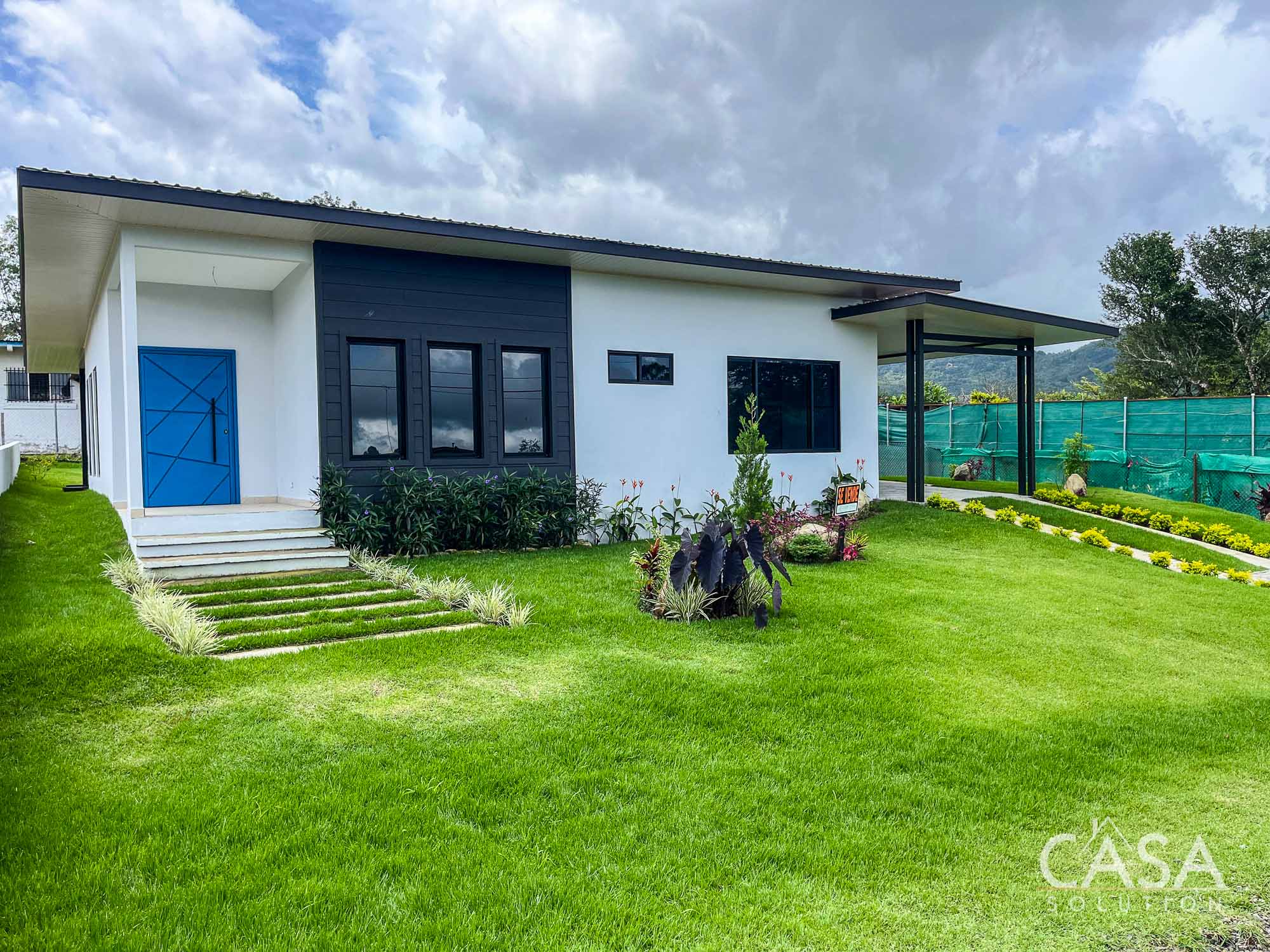 Sold by Casa Solution! Brand-New Modern Style house for sale in Alto Boquete with Volcán Barú views, near Plaza San Francisco and Downtown Boquete. Ideal location photo 3