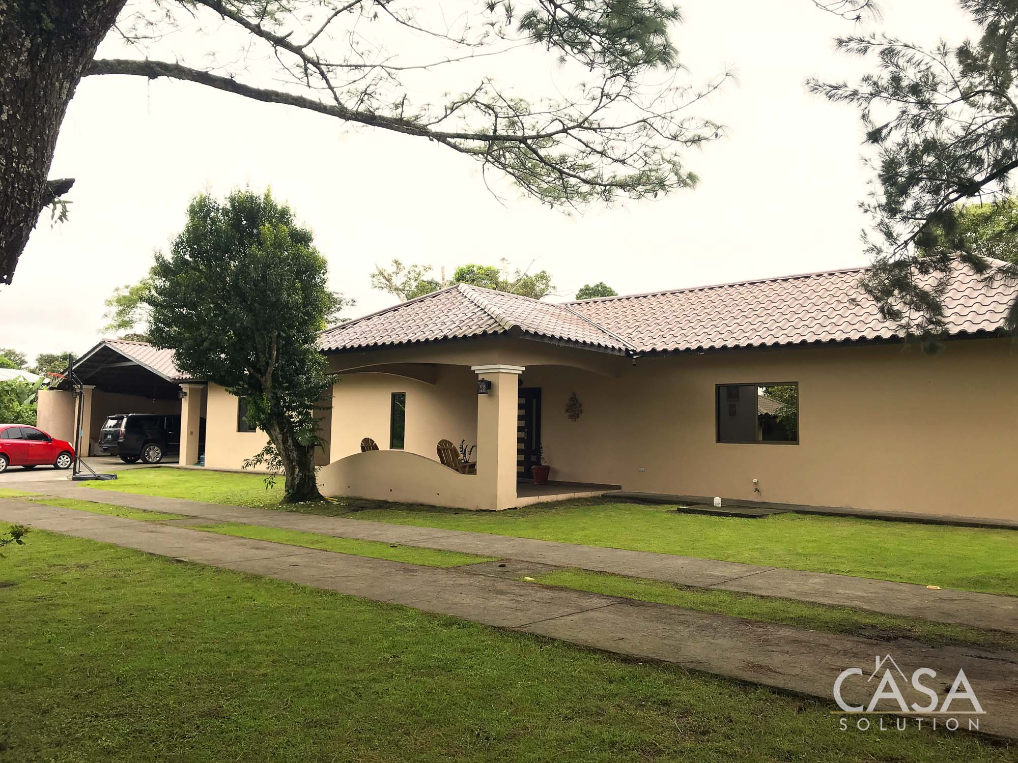 Sold by Owner! Modern 3-bedroom home for Sale in El Valle, Volcán with spacious interiors, a large yard, and a serene streamside setting photo 8