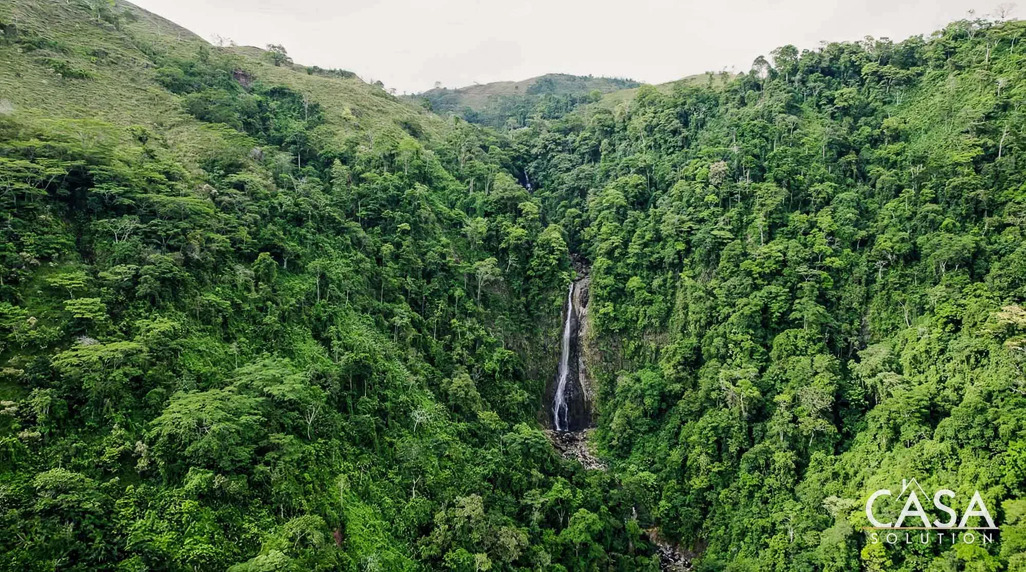 149 hectares of fertile land in Puntarenas, Costa Rica. Ideal for agriculture or eco-tourism, with natural springs and diverse wildlife
