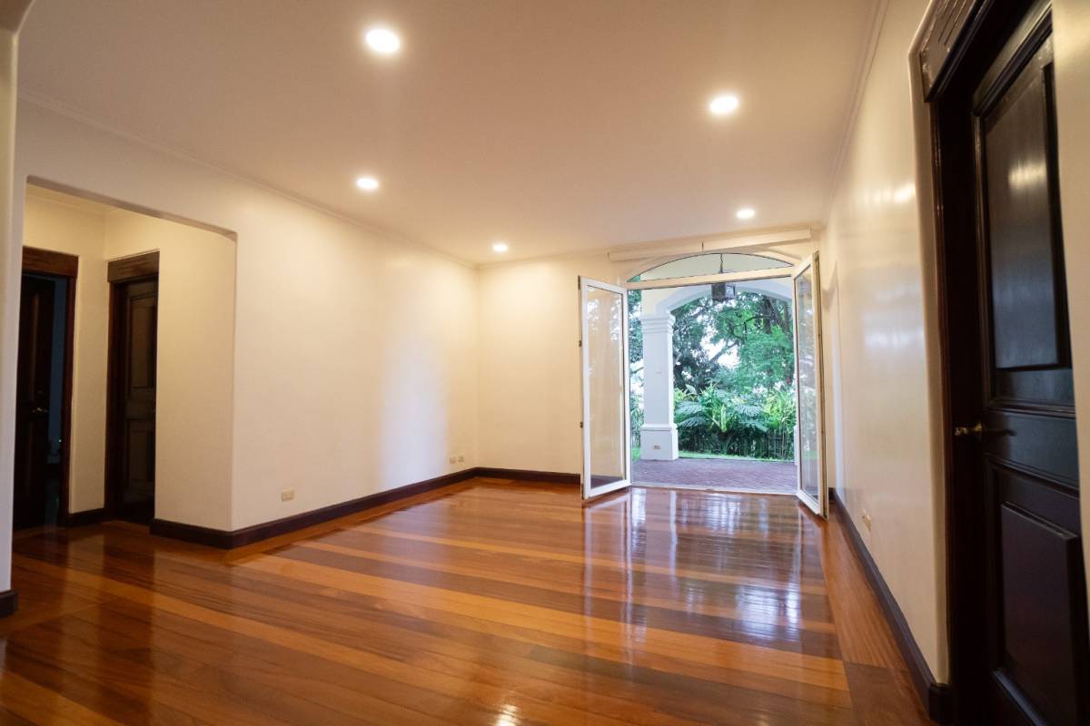 Dream House in Escazu with views to the Volcanic Range photo 6