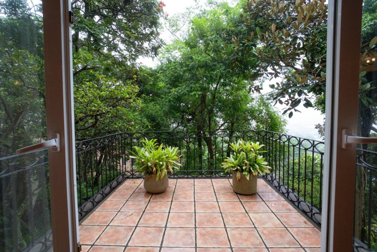Dream House in Escazu with views to the Volcanic Range photo 11