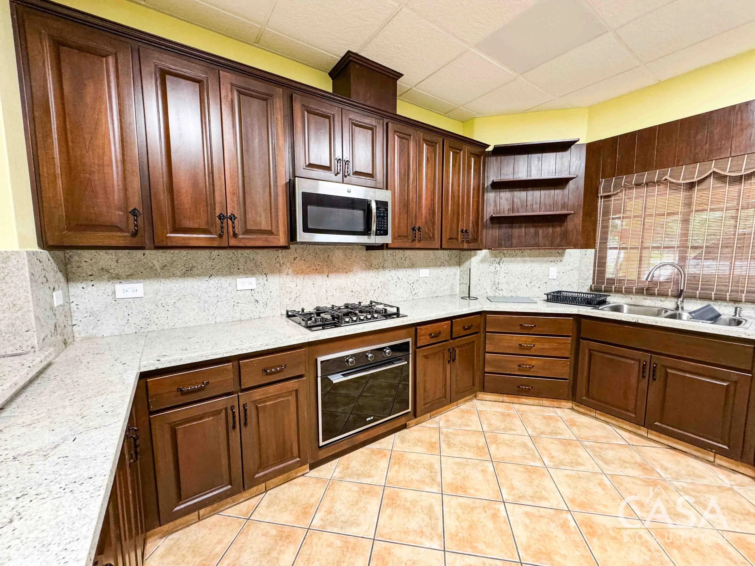 2-bedroom Condo for Lease with Private Terrace in Valle Escondido, just 5 mins from Downtown Boquete, Chiriqui photo 5