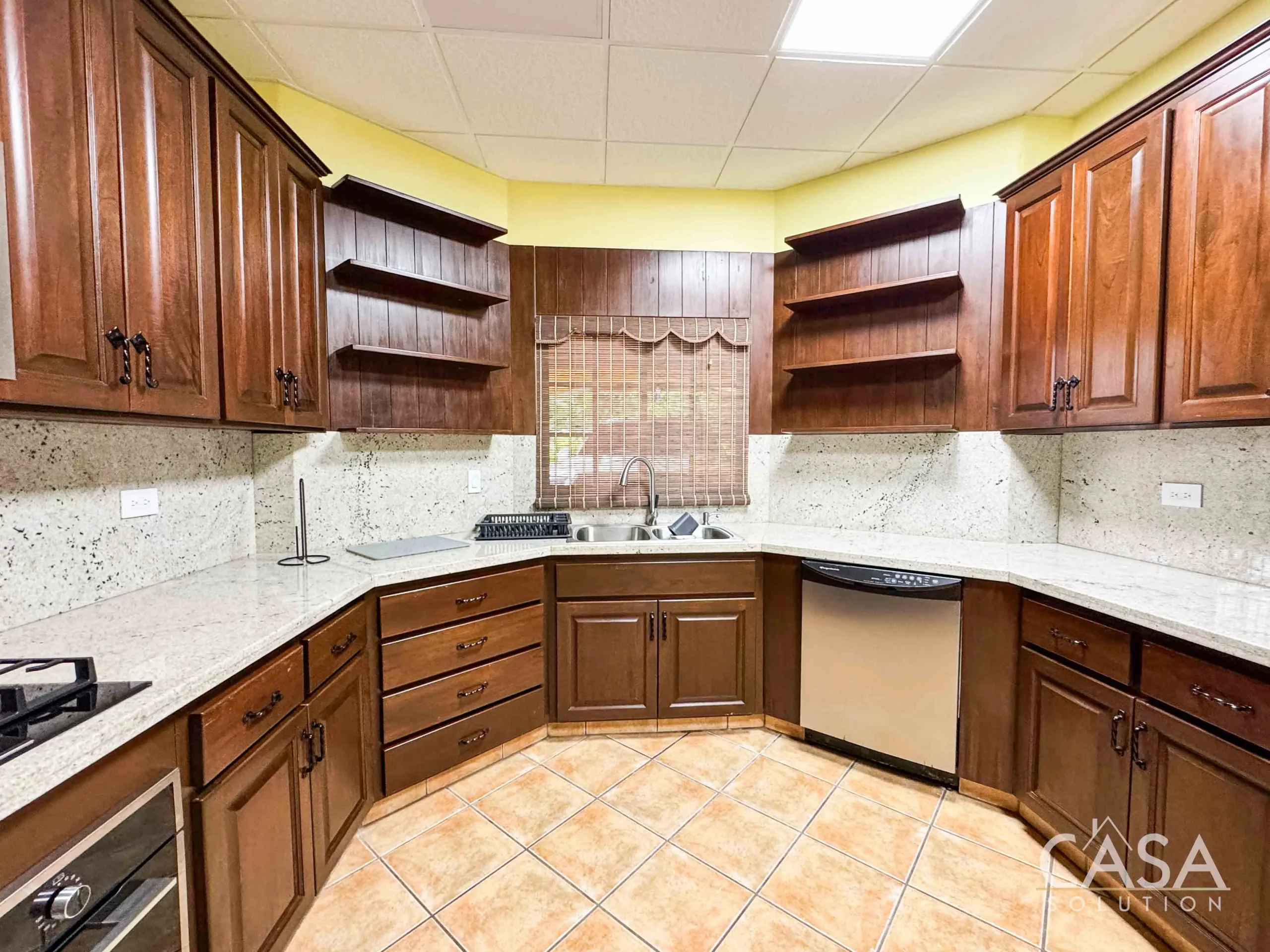 2-bedroom Condo for Lease with Private Terrace in Valle Escondido, just 5 mins from Downtown Boquete, Chiriqui photo 4