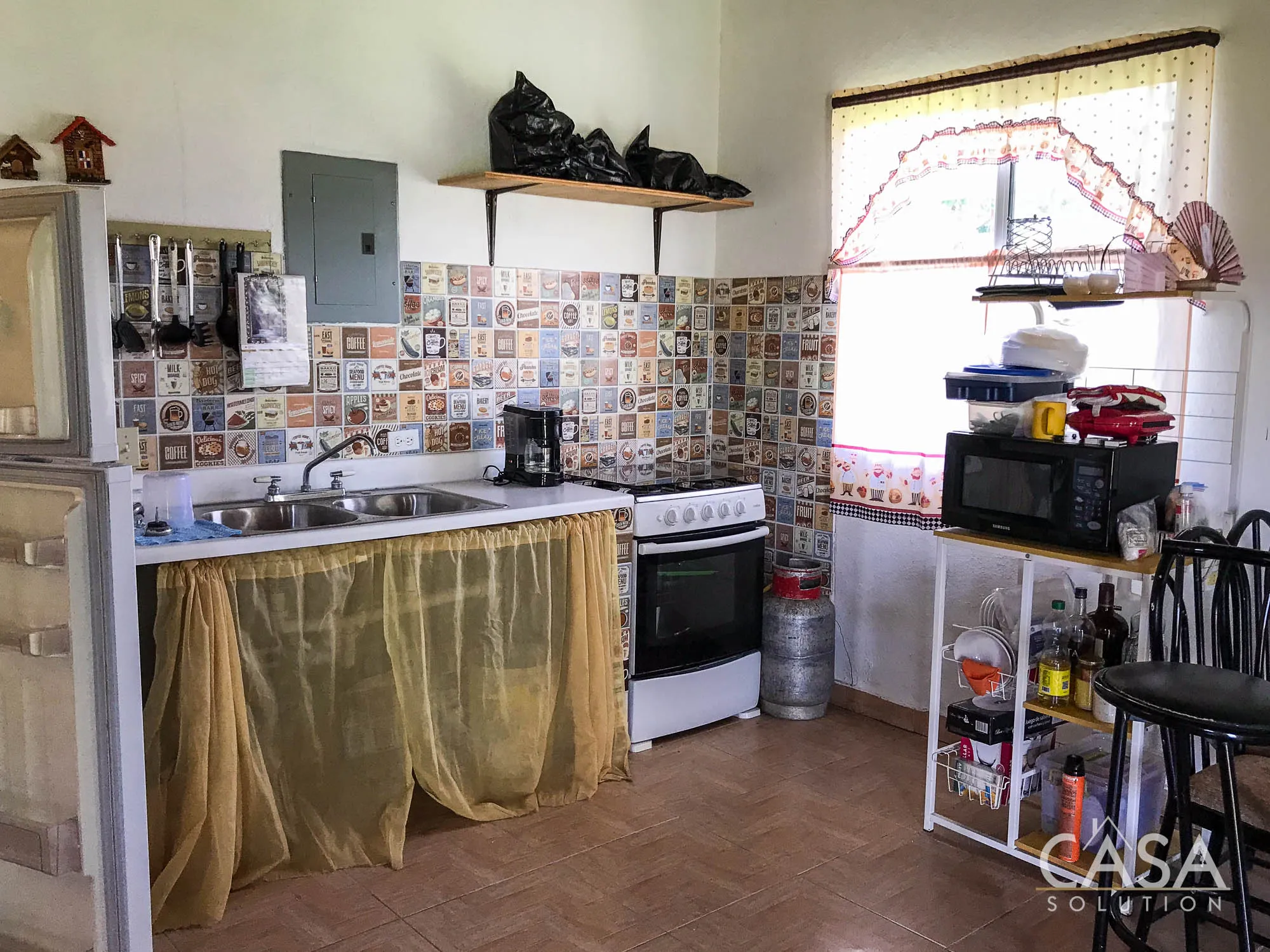 Sold by Owner - Home for sale in El Celaje, Chame. Spacious lot, near beaches, shopping, and restaurants. Quiet community just 7 minutes from Coronado. photo 4
