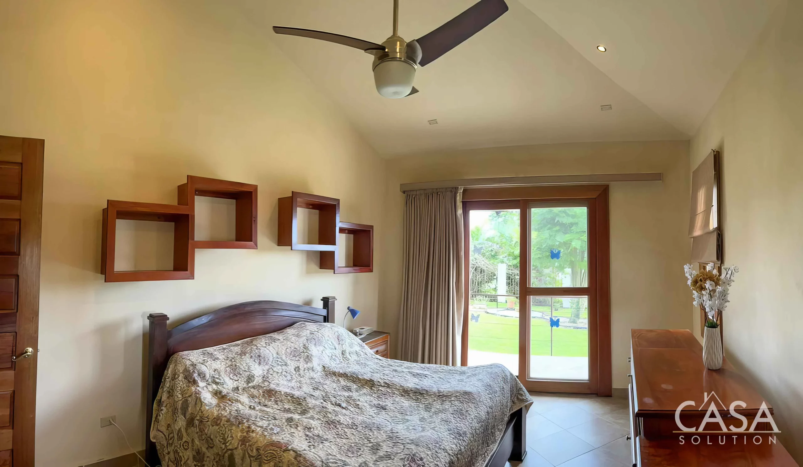 Sold Price Reduction! 3-bedroom Colonial-Style Home with Mountain Views for Sale in Santa Lucia, Volcancito. Ideal location in Boquete, Chiriquí photo 8