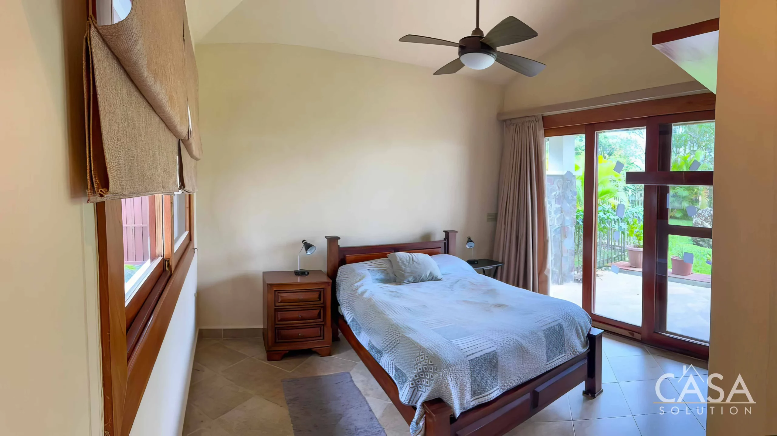 Sold Price Reduction! 3-bedroom Colonial-Style Home with Mountain Views for Sale in Santa Lucia, Volcancito. Ideal location in Boquete, Chiriquí photo 4