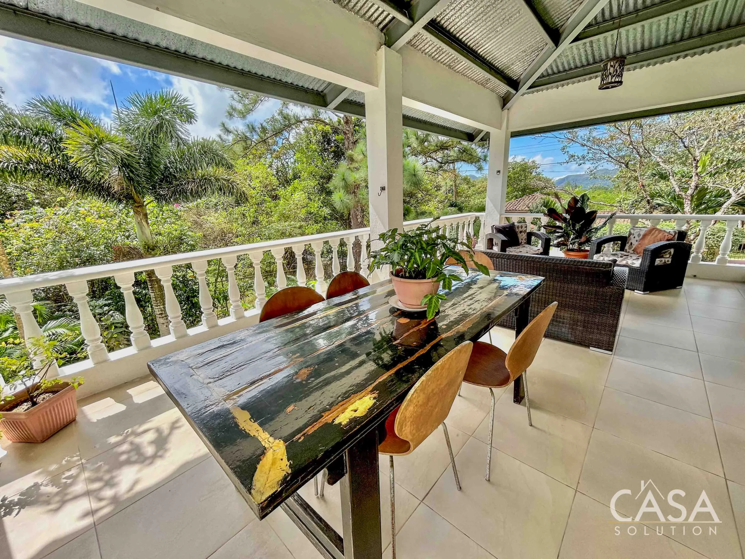 Sold by Owner - Elegant 3-Bedroom Home with Mountain Views for Sale in El Valle de Anton. With Beautifully landscaped gardens. Ready to move in! photo 4