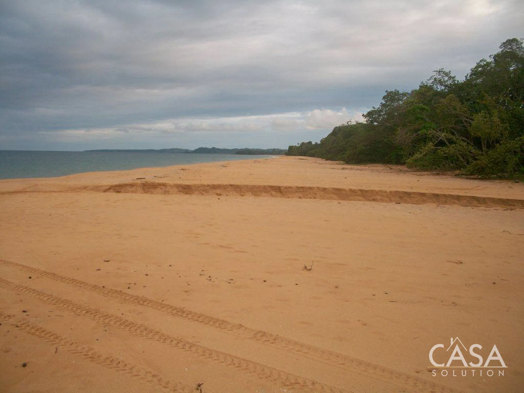 duplicated - 81.42 hectares of Green and Turquoise Paradise for Sale in Mimitimbi, Isla Colón, Bocas del Toro photo 4