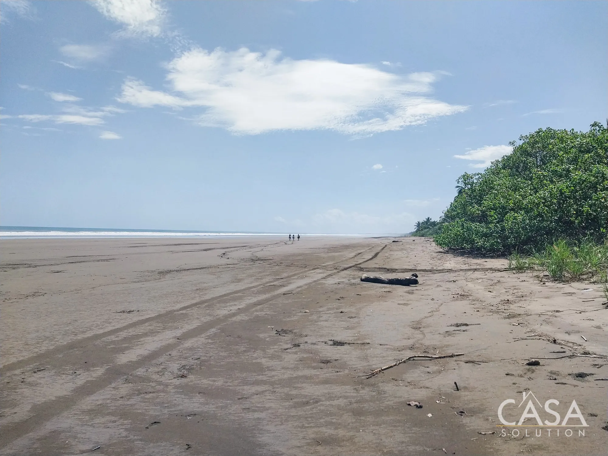 Furnished 2-Bedroom Condo for Sale Just 100 Meters from Playa Las Lajas, Chiriquí photo 4
