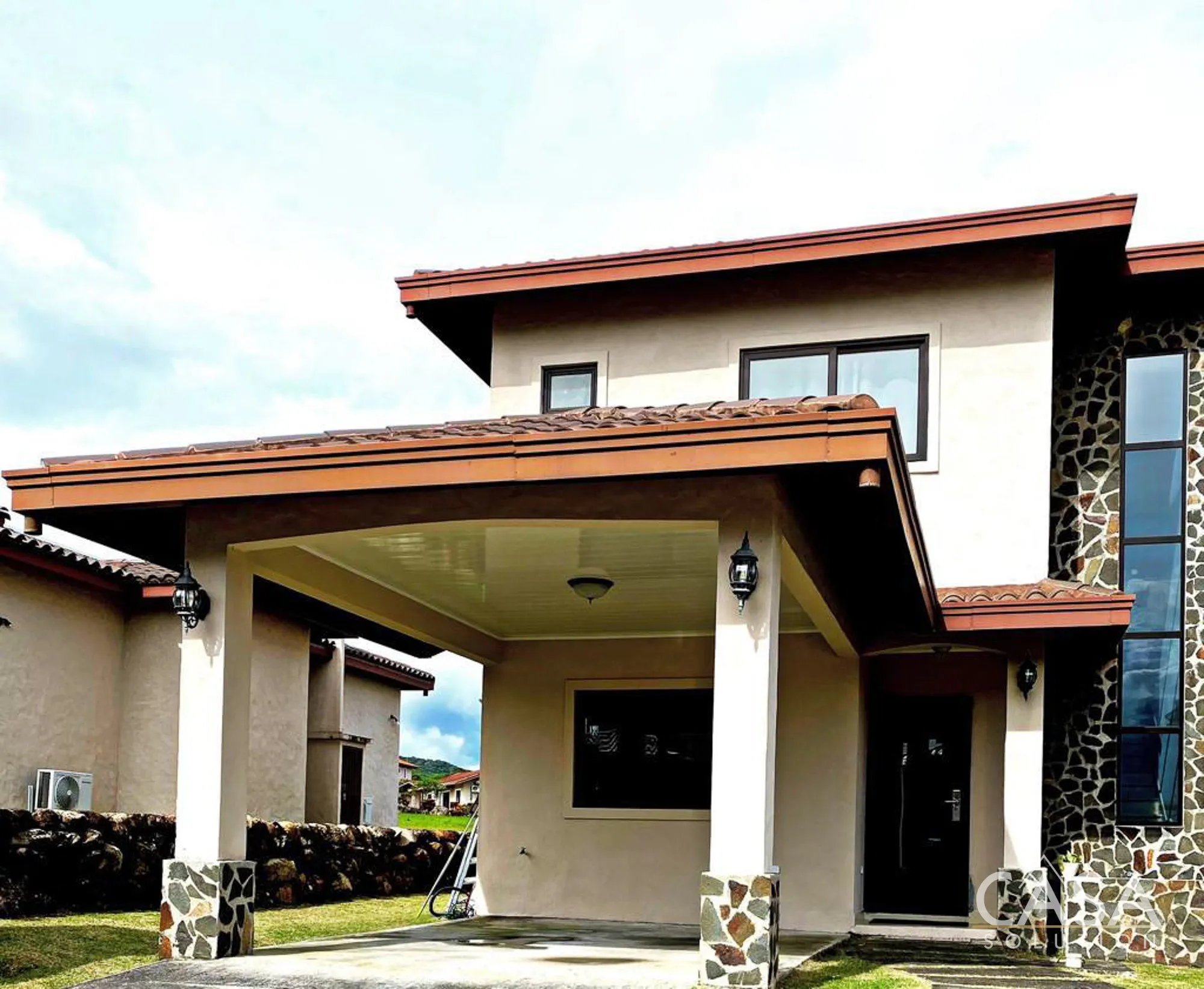 Furnished 3-Bedroom Duplex for Sale in Hacienda Los Molinos, Alto Boquete, Chiriquí - Turnkey & Modern